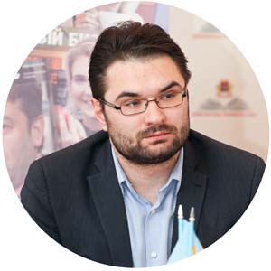 Семен Окороков, директор по развитию системы управления торговлей EKAM.ru — МОДЕРАТОР